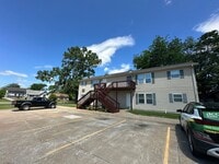 Building Photo - Aubrey Meadows