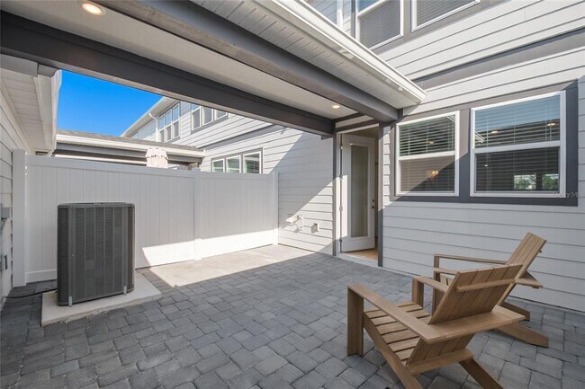 Building Photo - 6938 Reverie Pk Ave