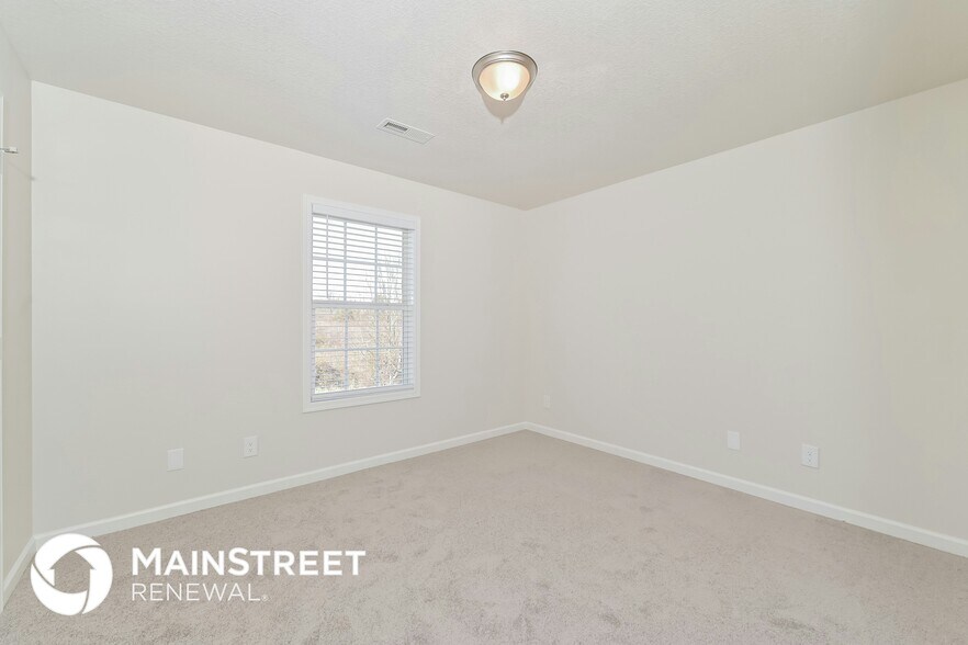 Building Photo - 6811 Highbank Ln