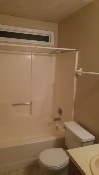 Building Photo - 2835 Botany Pl