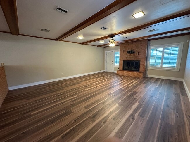 Building Photo - Spacious 3/2 in Tech Terrace w/ option to ...