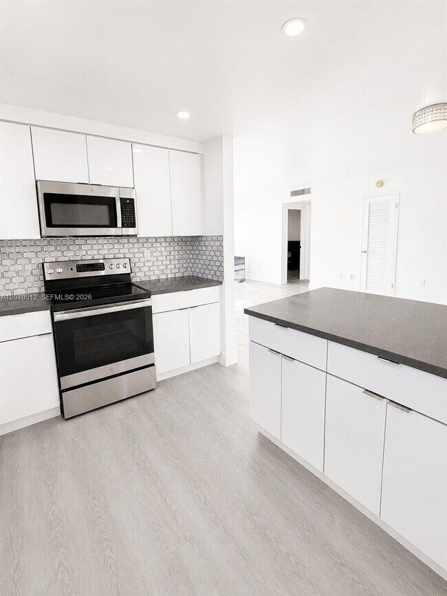 Building Photo - 1865 79th Street Causeway