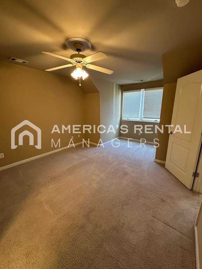 Building Photo - Beautiful Home for Rent in Birmingham, AL!!!! Available to View Now!!!