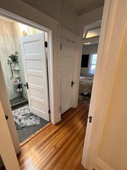 Building Photo - 2841 W 28th Ave