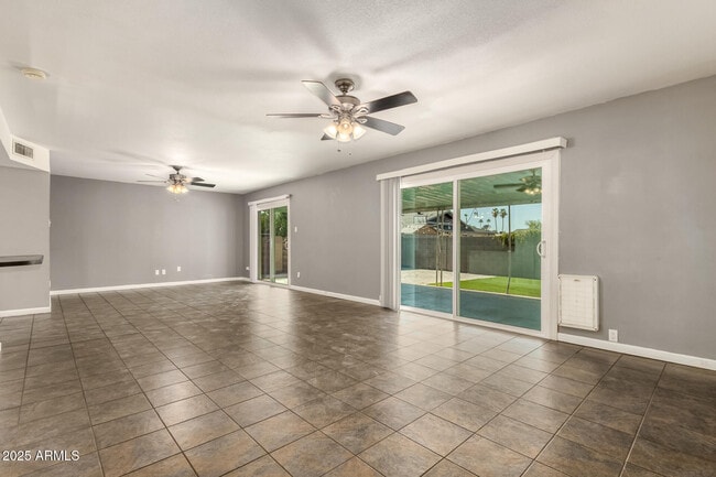Building Photo - 230 E Strahan Dr