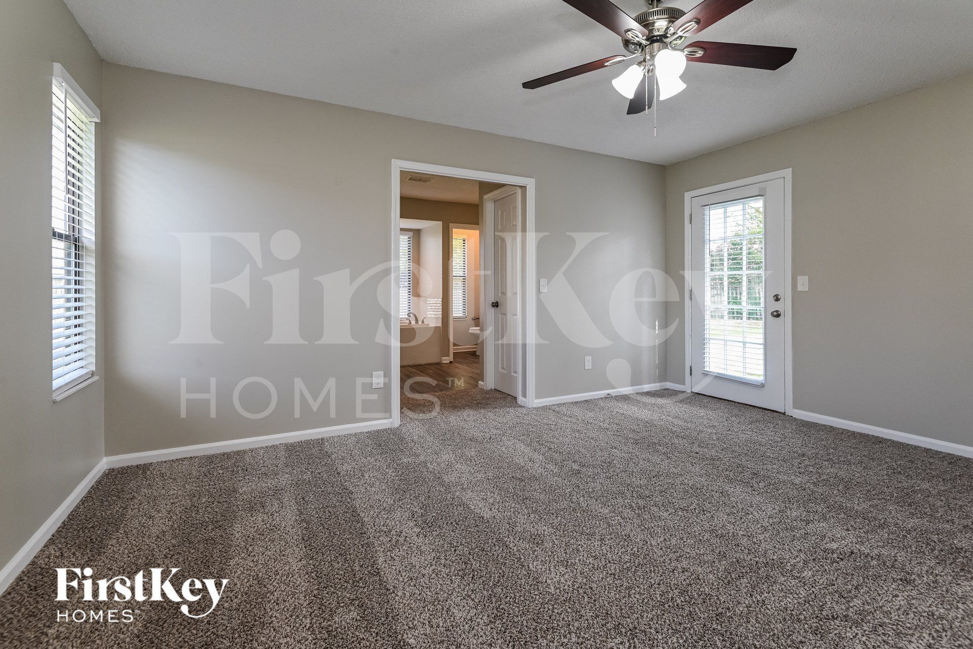 Building Photo - 14122 Crystal Cove Dr