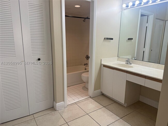 Building Photo - 9843 SW 138th St