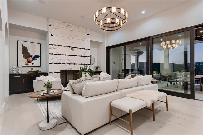 Building Photo - 6008 Lantern View Dr