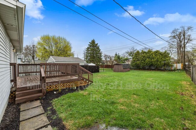 Building Photo - 5394 Drayton Rd