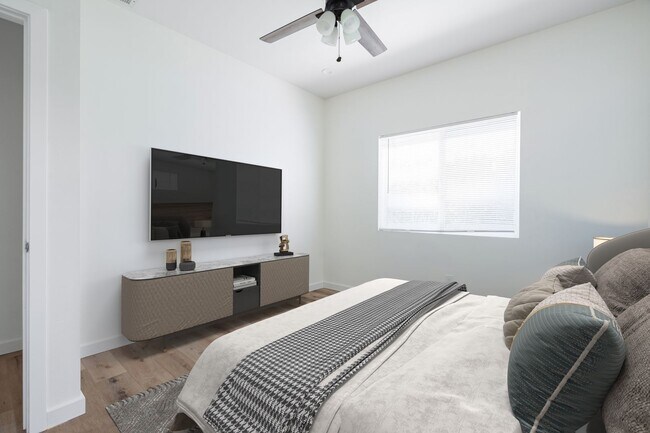 Building Photo - 4842 College Ave