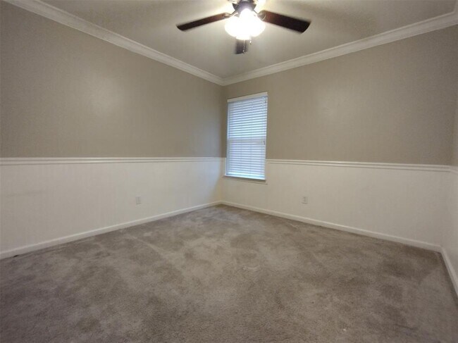 Building Photo - 209 Antietam Dr