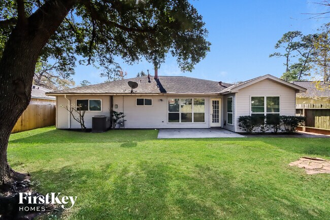 Building Photo - 3627 Village Grove Dr