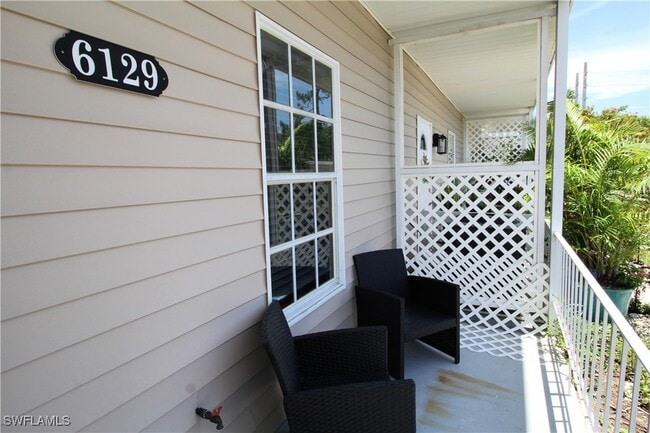 Building Photo - 6129 Lakefront Dr