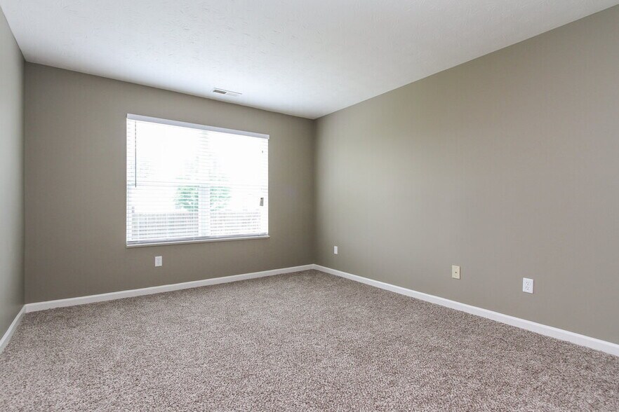 Building Photo - 2178 Rossington Ln