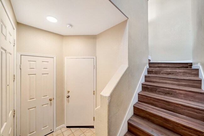 Building Photo - 18038 Flynn Dr