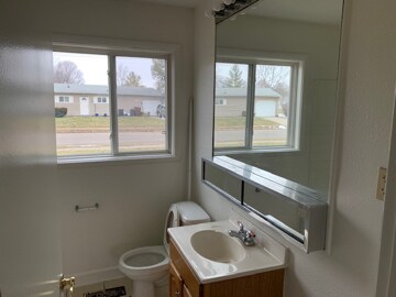 Building Photo - 1329 Donaldson Ave