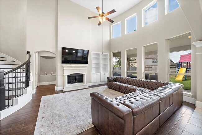 Building Photo - 31041 Pecan Creek Dr