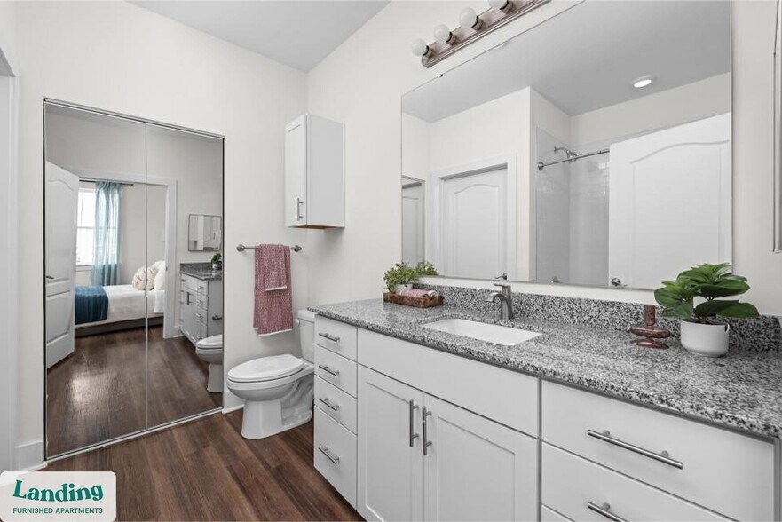 Building Photo - 901 Kelly Green Ln