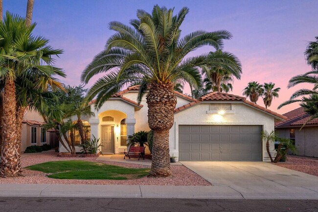 Building Photo - 3437 E Tonto Ln