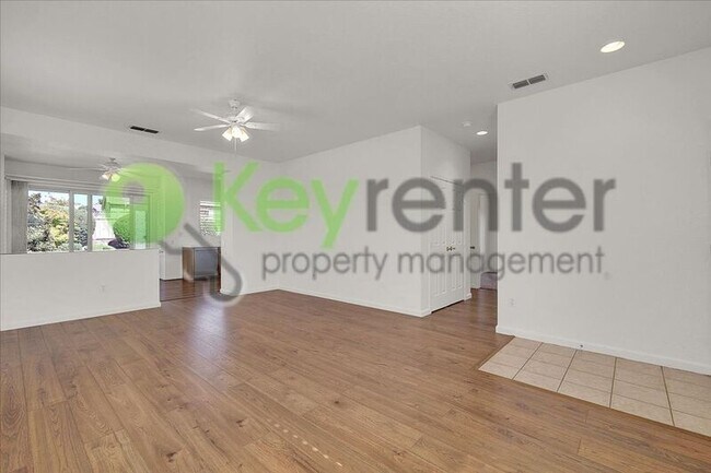 Building Photo - 2532 Woodacre Ln