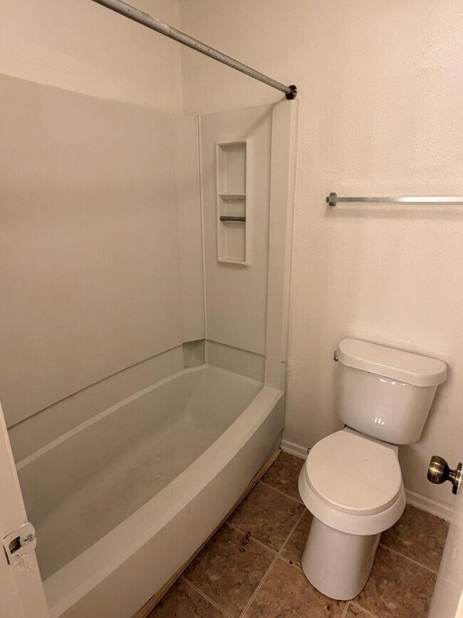 Building Photo - 11983 Bob White Dr