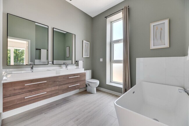 Building Photo - 284 Stonington Dr