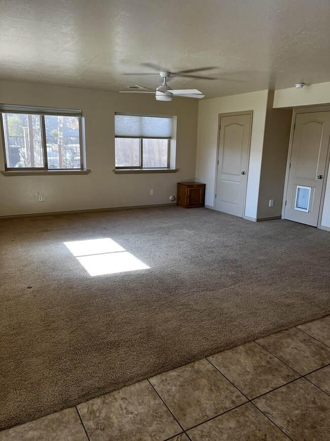 Living room - 2320 E 2540 S