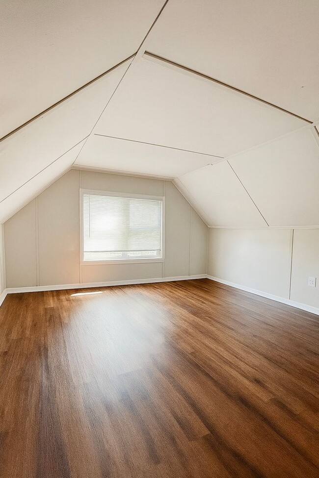 Building Photo - 3 Bed 1 Bath –  On Rental Millbrook Road