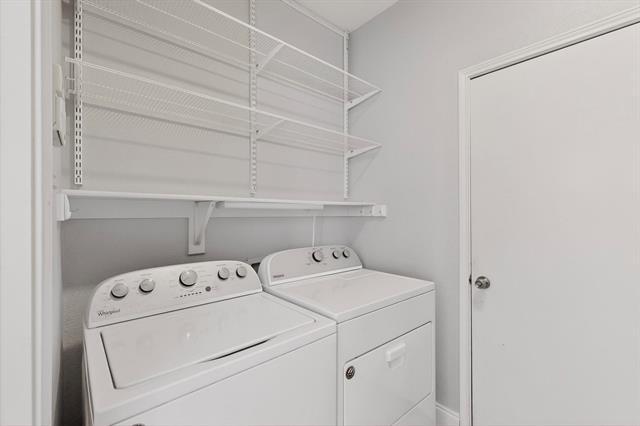 Building Photo - 1538 Oakmont Dr