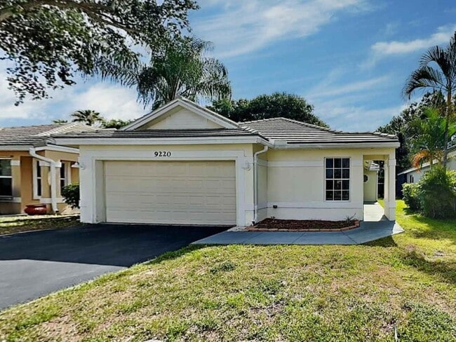 Building Photo - 9220 Arborwood Cir