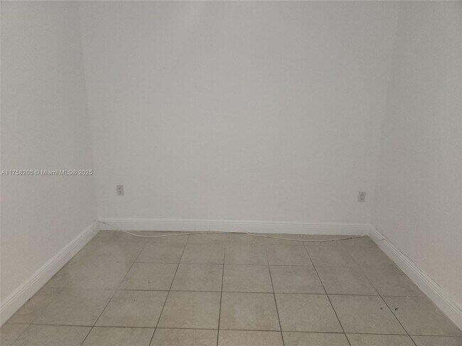 Building Photo - 1618 NW 38th St