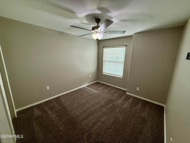 Building Photo - 11613 Flor Galatea Wy