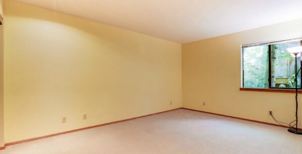 Building Photo - 7230 SW Terwilliger Blvd