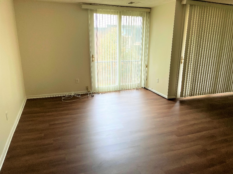 Building Photo - 10222 Prince Pl