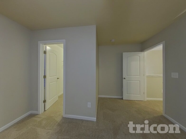 Building Photo - 2058 Aragon Lane