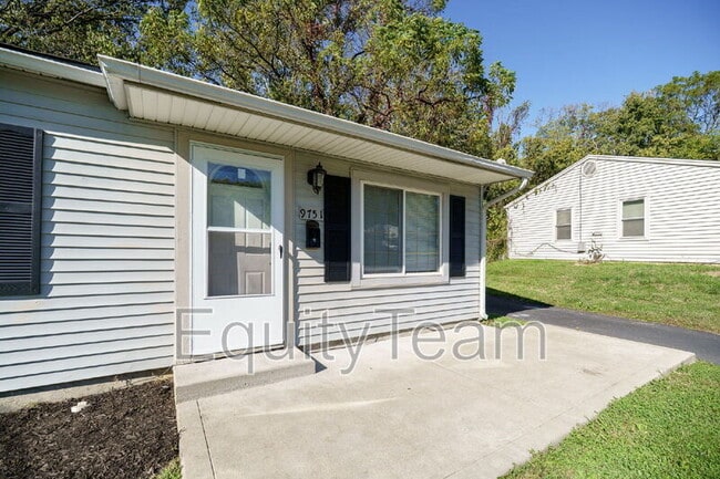Building Photo - 9751 Marino Dr