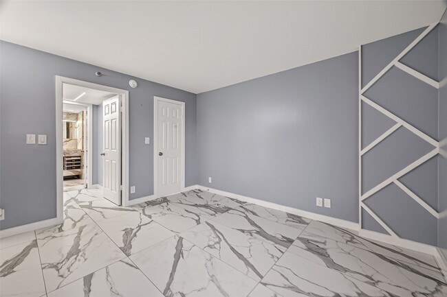 Building Photo - 3525 Sage Rd