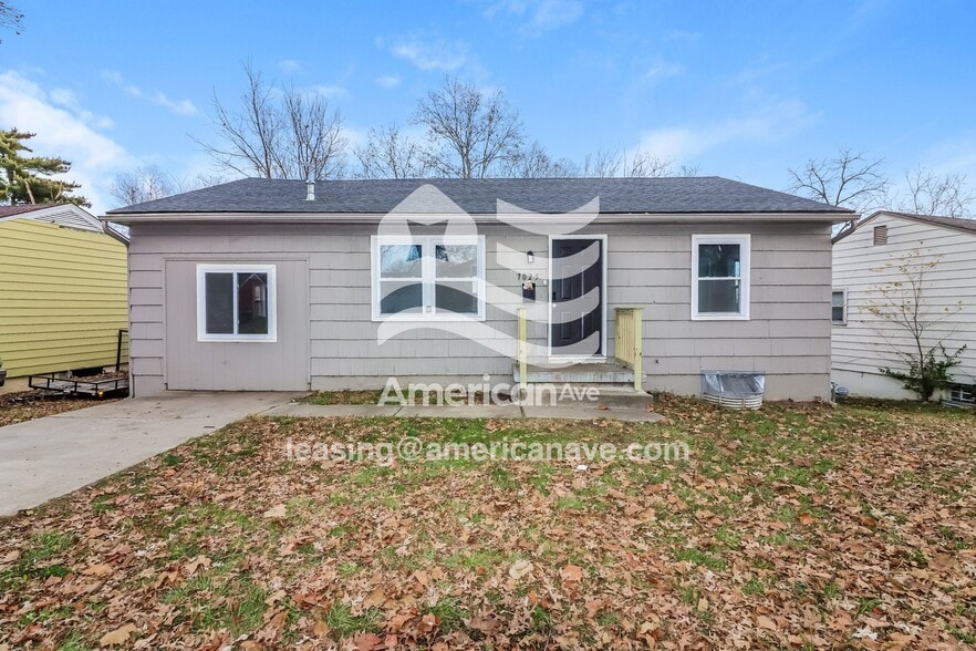 Primary Photo - 7025 Monroe Ave