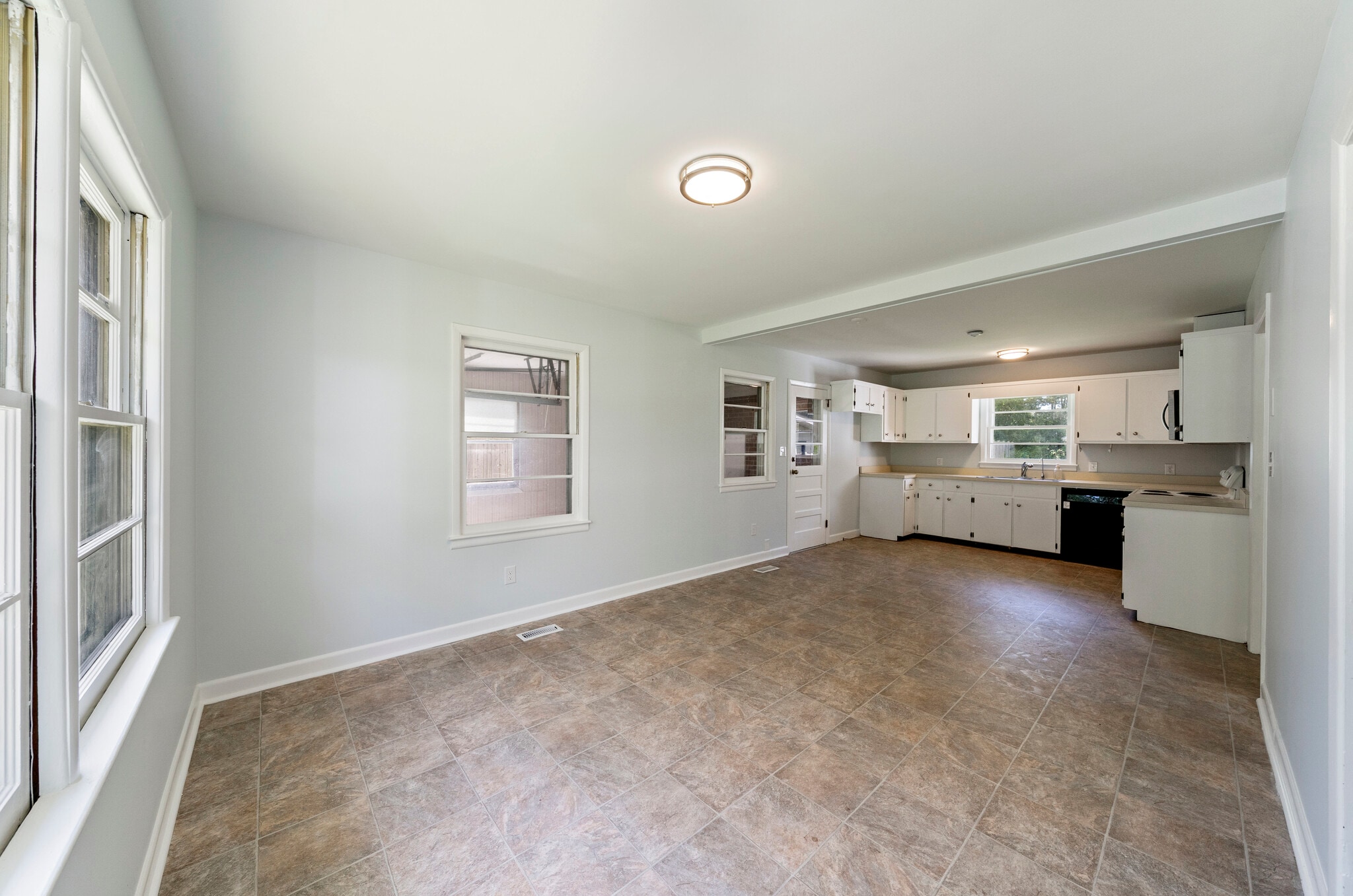Kitchen/Dining Rooms - 513 Mohican Trl