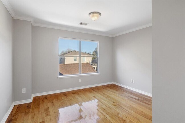 Building Photo - 12050 Mallard Stream Ct