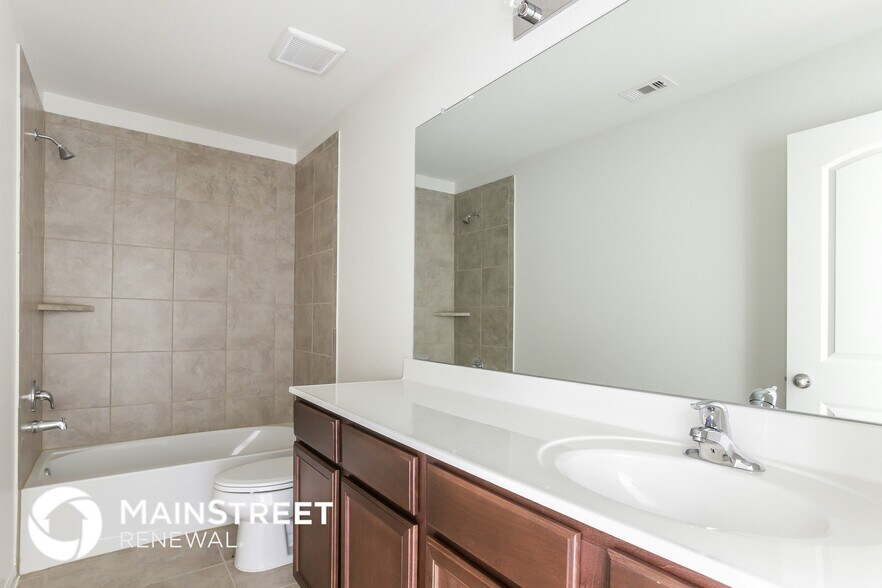 Building Photo - 1123 Diamond Drape Dr