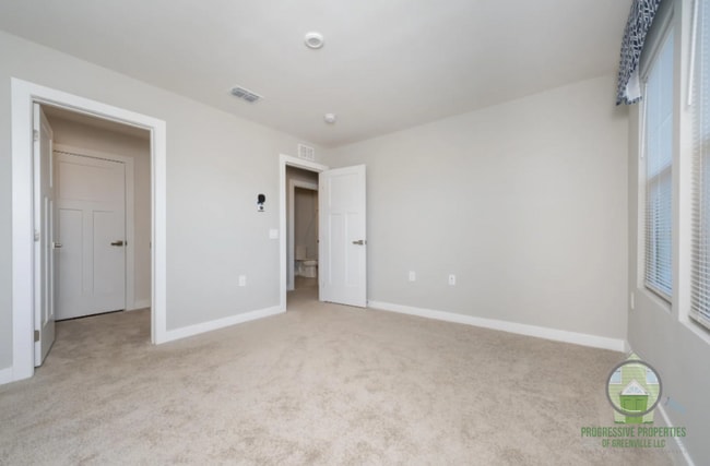 Building Photo - 11 Hargrove Ct
