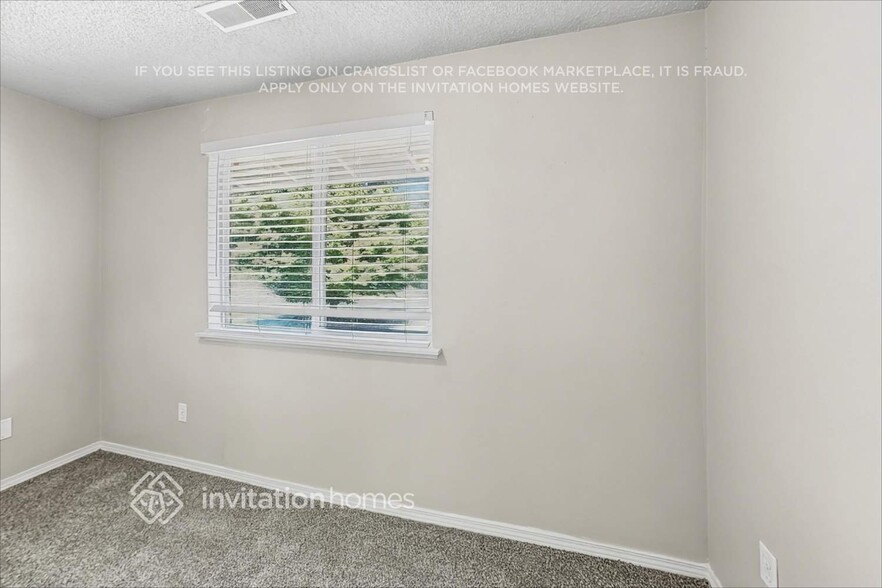 Building Photo - 2528 Platte Ct S