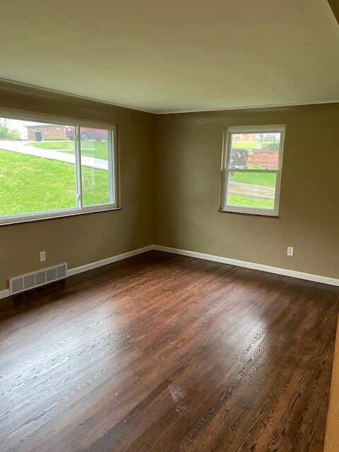 Building Photo - 702 Old Clairton Rd