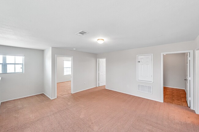Building Photo - 21315 Beacon Springs Lane