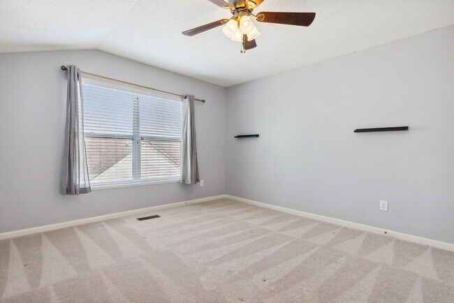 Building Photo - 7885 Waggoner Trace Dr