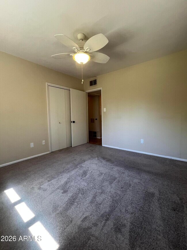 Building Photo - 4121 E Edgemont Ave