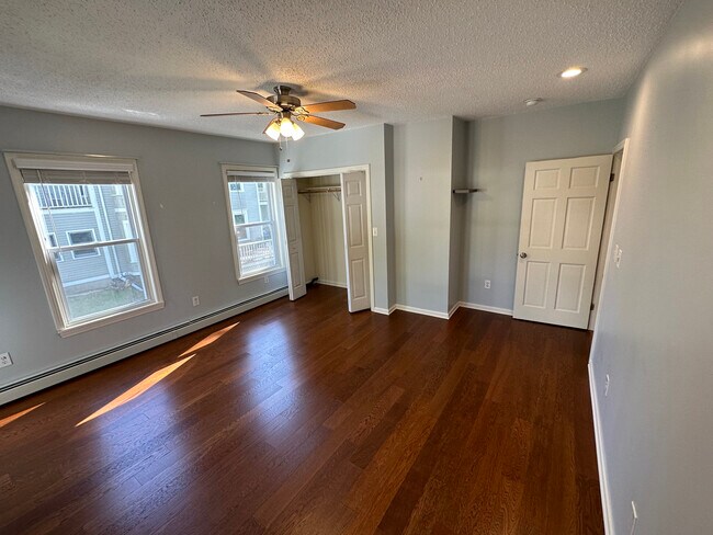 1st Bedroom - 28 Center St