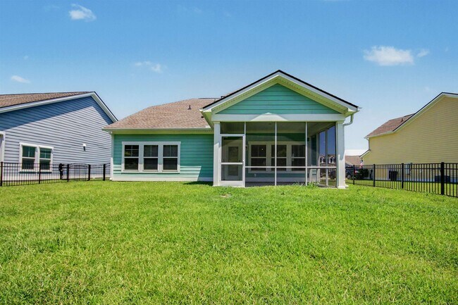 Building Photo - 2223 Blue Crane Cir