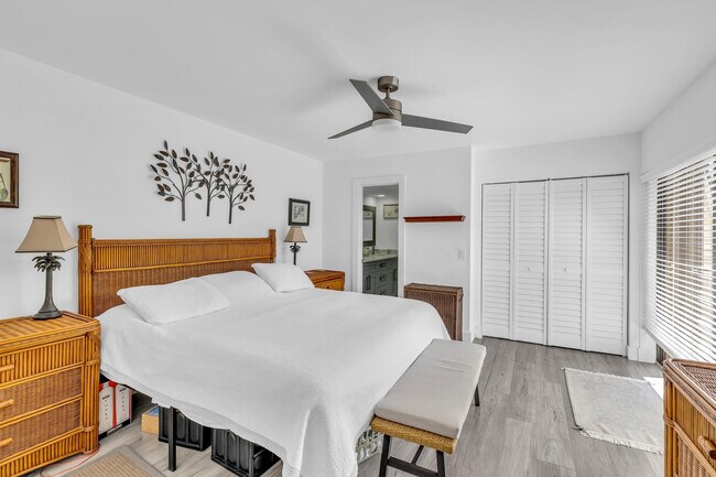 Building Photo - 2776 SW 15th St